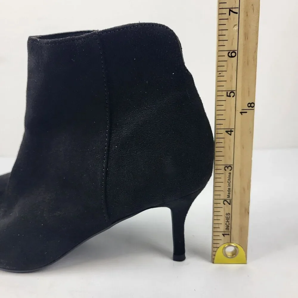 Charles by Charles David Accurate Bootie in Black Faux Suede Size 6.5M